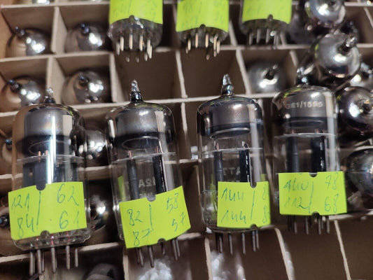 1 Pcs ECC81 12AT7 NOS O Triode Getter Black Plates Brimar Holland