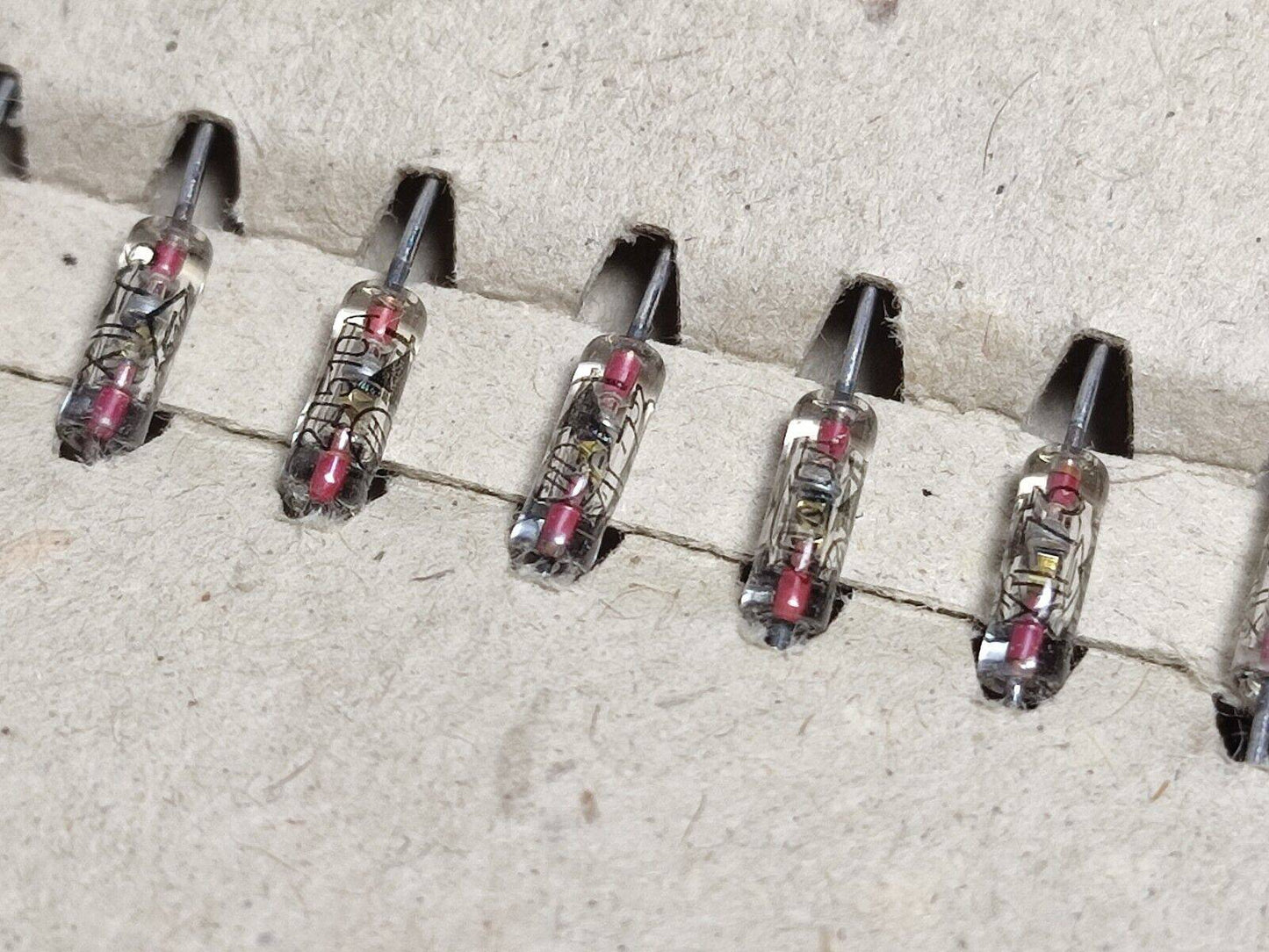 100pcs Soviet 2D510A / KD510A Silicon Si Pulse Diode 50V 200mA