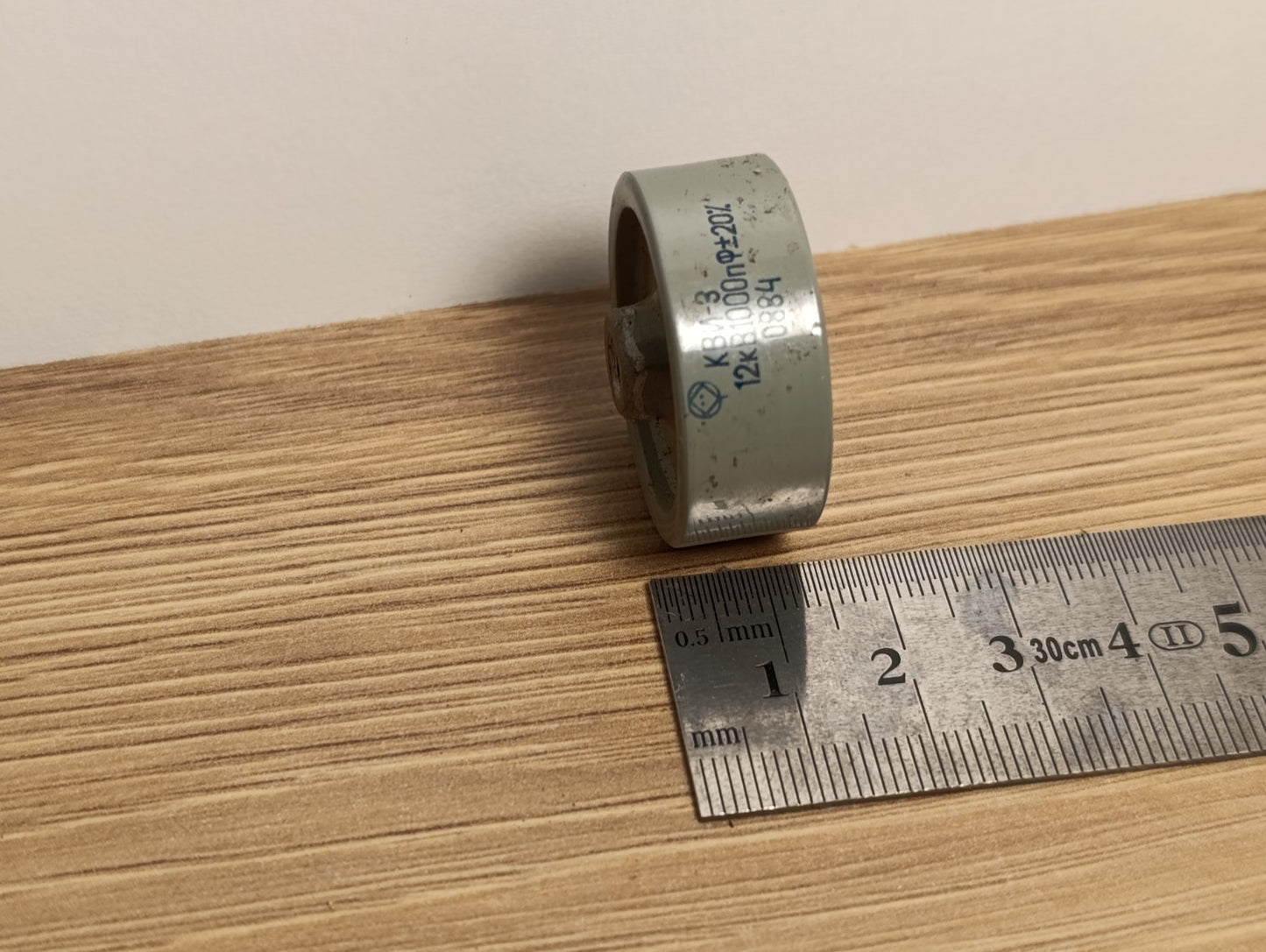 1 pcs. 1000pF 12kV ±20% Ceramic High Voltage Impulse Capacitors KVI-3 / КВИ-3
