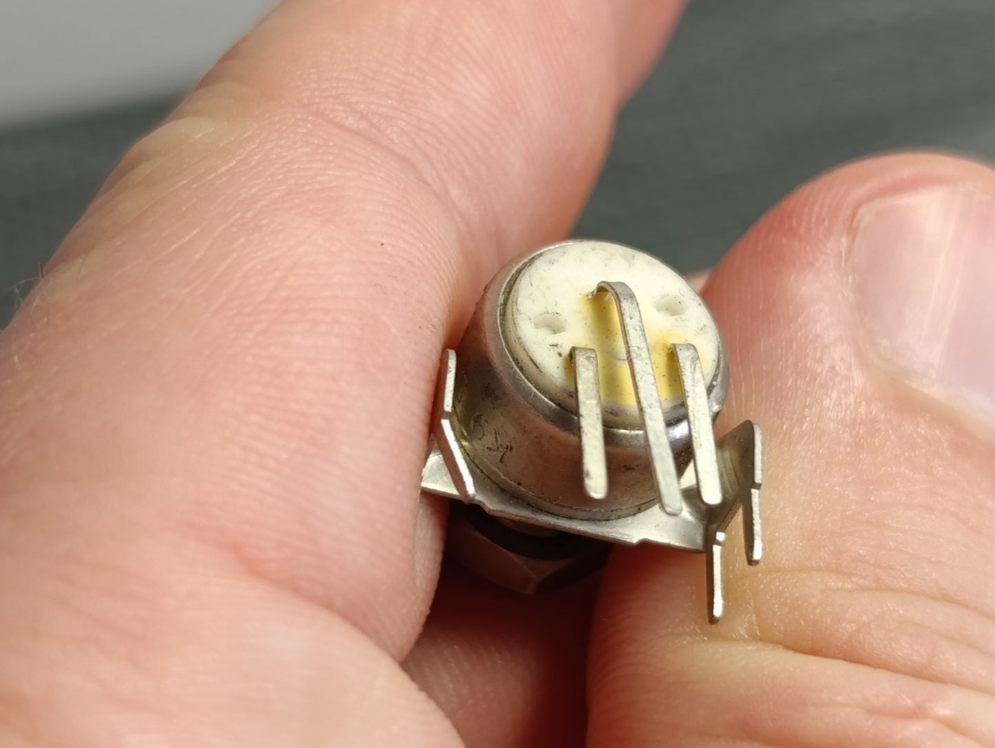 3pcs. LOT potentiometer 100 ohm Potenciometro 100r Linear k9 Dralowid