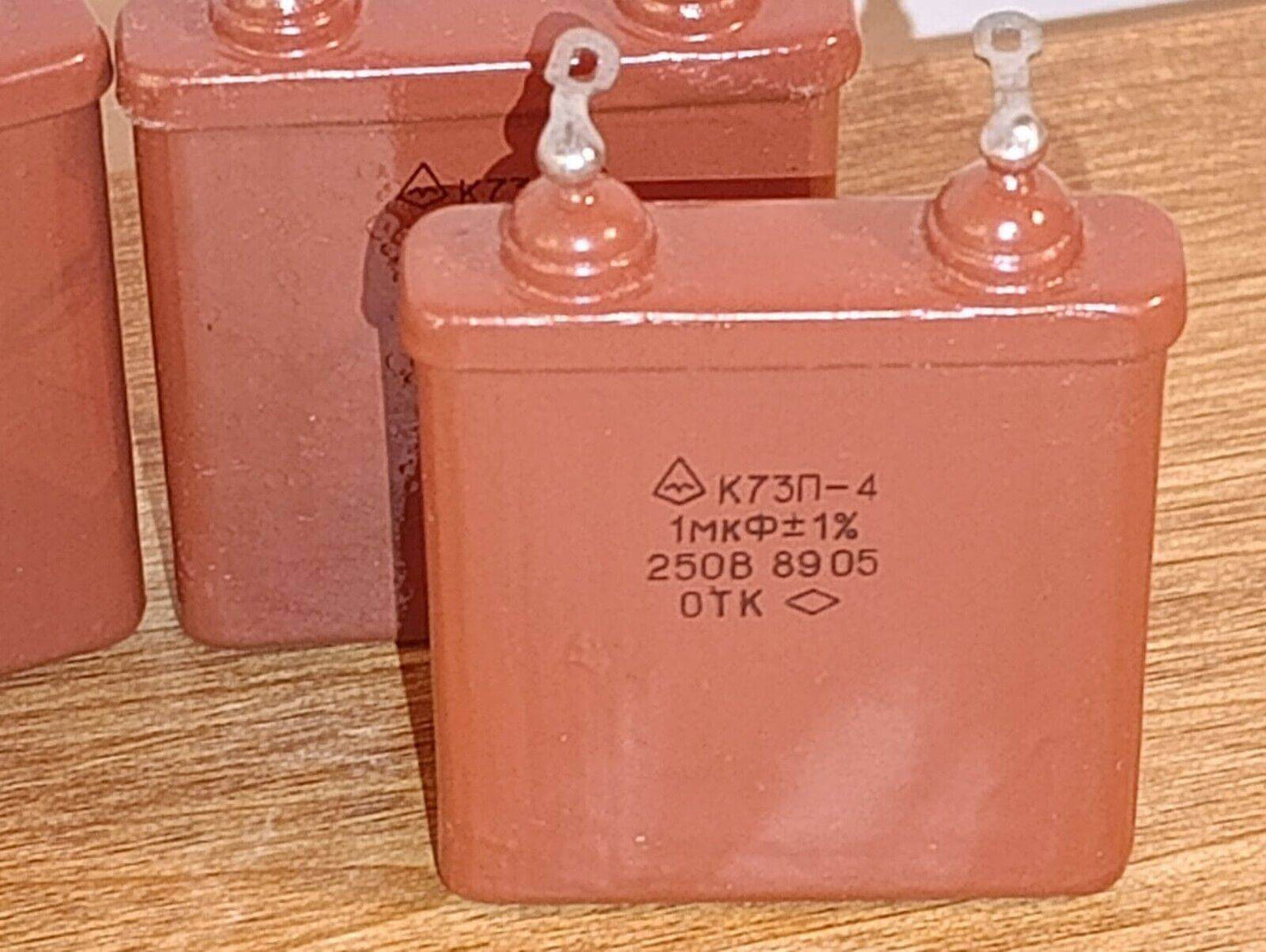 10pcs LOT of 1 uF 250 V 1% K73P-4 Aluminum Foil Capacitor, New (NOS)