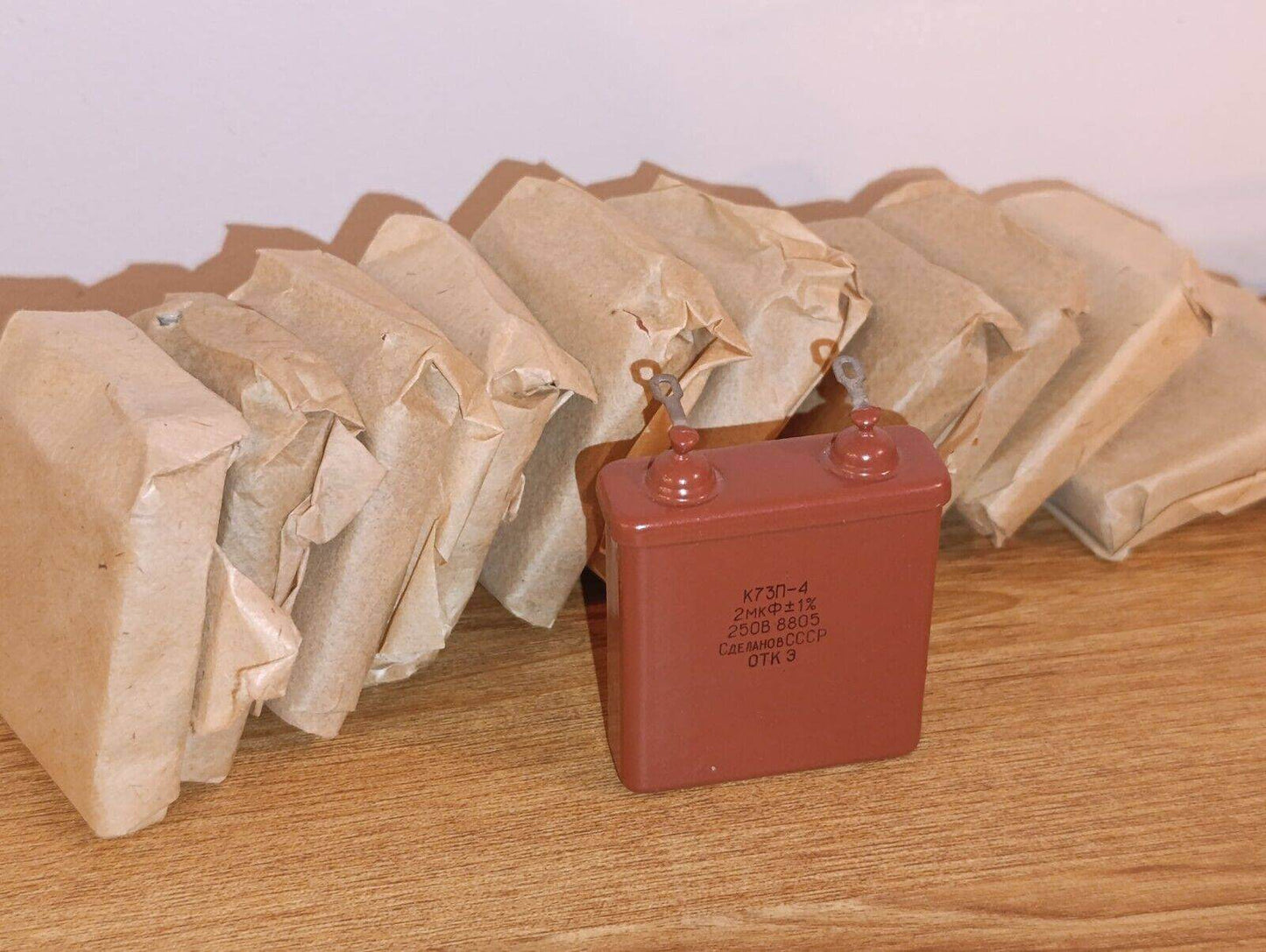 10pcs LOT of 1 uF 250 V 1% K73P-4 Aluminum Foil Capacitor, New (NOS)