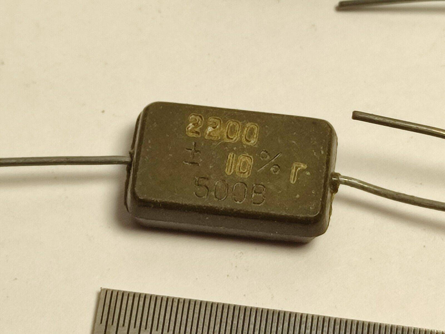 2200pF 500 V 10% LOT OF 8 Pcs. RUSSIAN SILVER-MICA CAPACITORS KSO-10G КСО-10Г