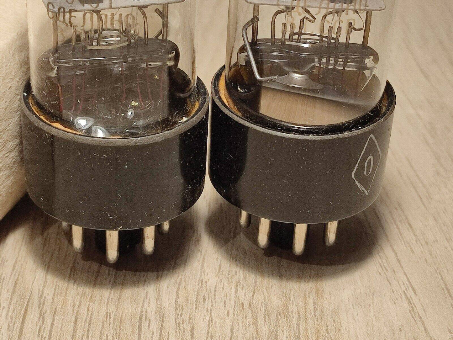 2PCS 6N8S (6Н8С, 6SN7) VACUUM TUBES FOR AMP VINTAGE SOVIET VALVES ORIGINAL BOX