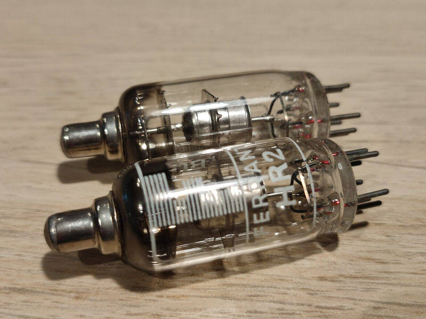 2pcs Ferranti HR2 TUBE VALVES NEW - CV261 R10