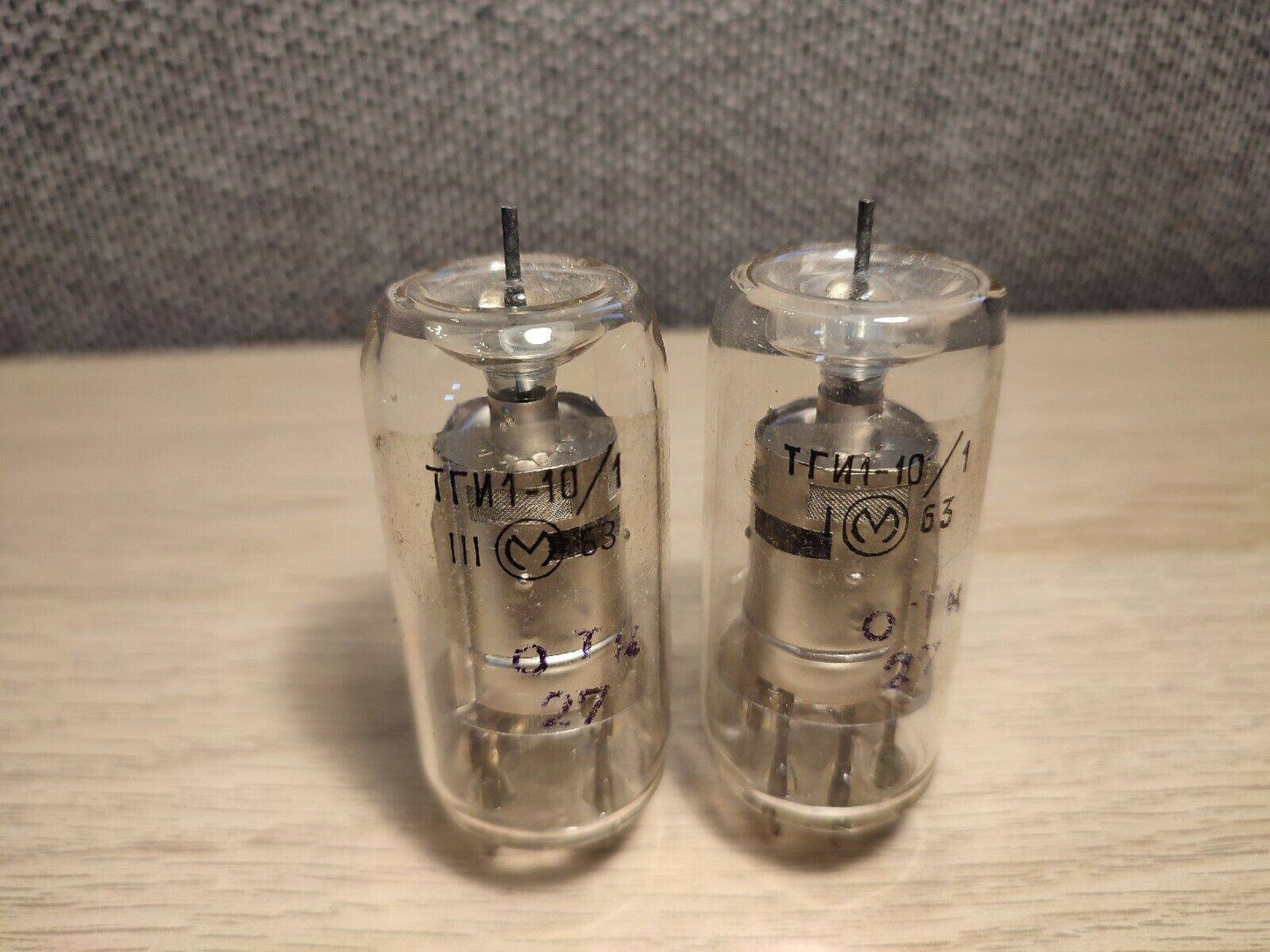 2pcs x TGI1-10/1 MELZ Tube NOS VI-1963 Same date