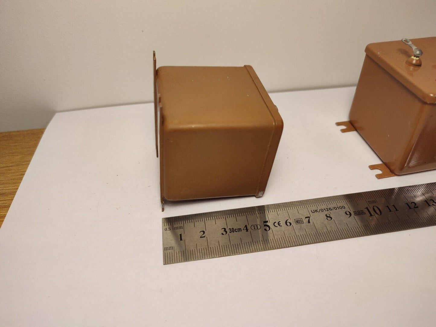 2x 4 uF 630 V 10% RUSSIAN PAPER IN OIL PIO AUDIO CAPACITOR MBGP-2 МБГП–2