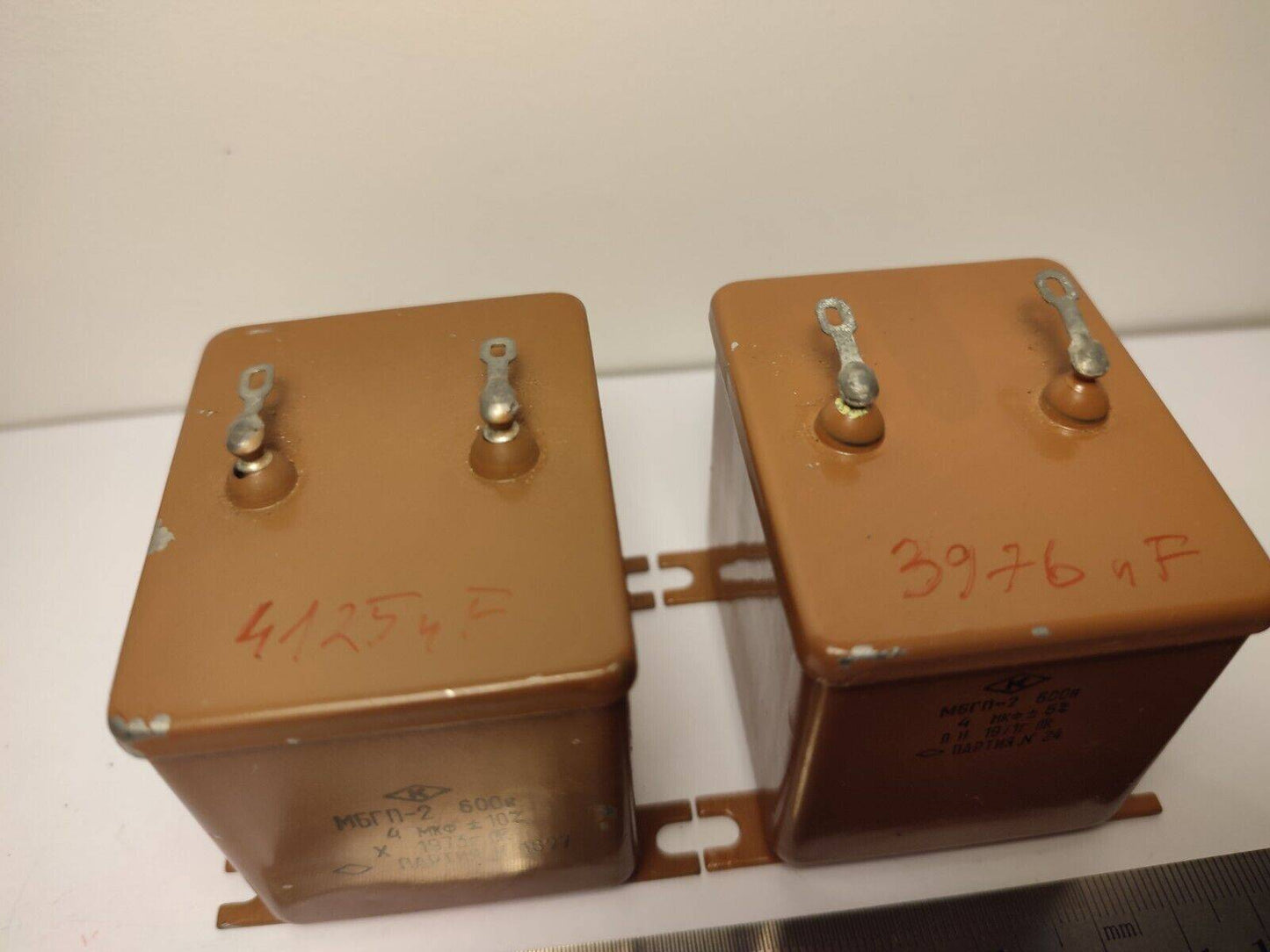 2x 4 uF 630 V 10% RUSSIAN PAPER IN OIL PIO AUDIO CAPACITOR MBGP-2 МБГП–2