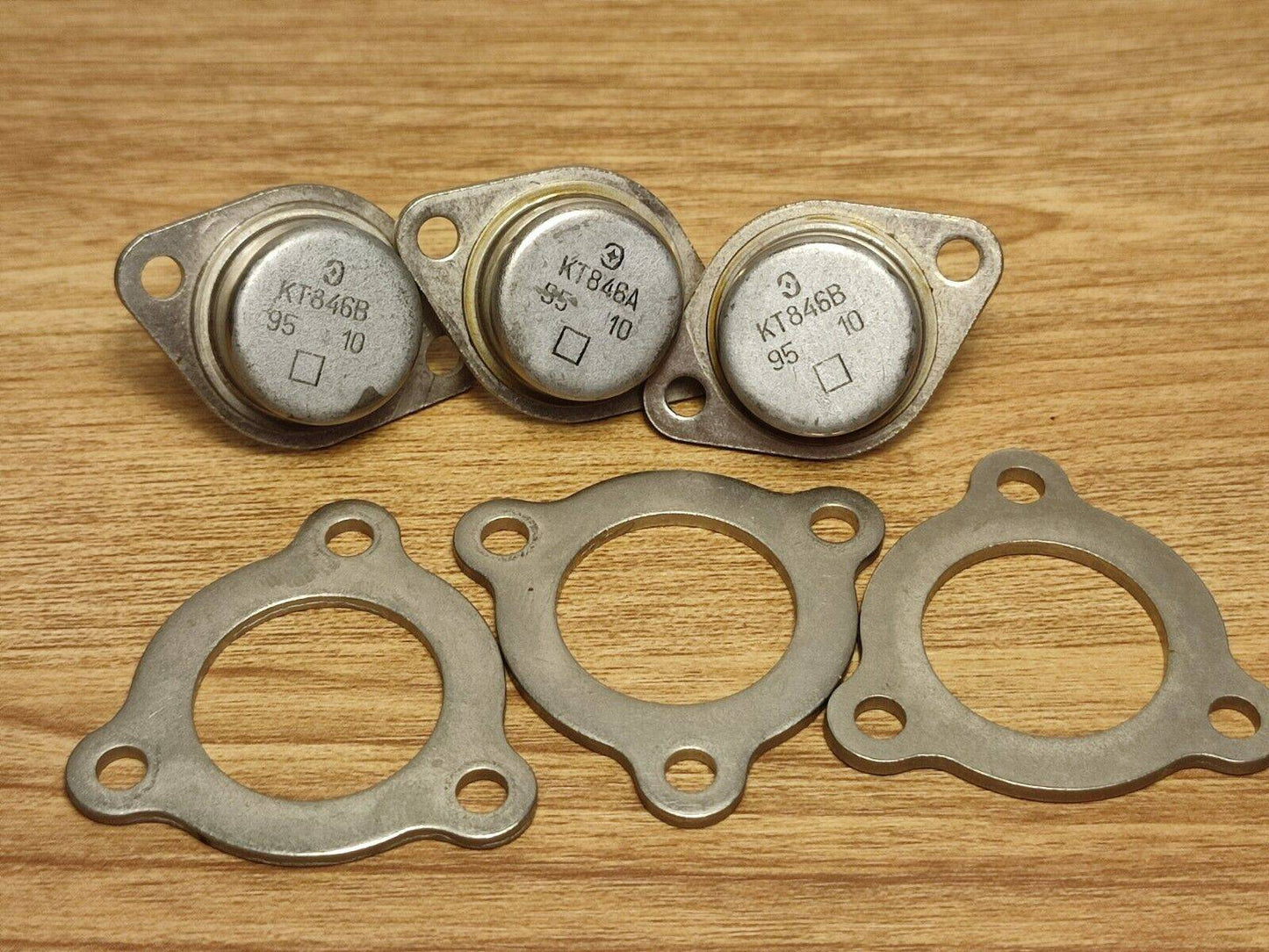 3PC KT846A KT846B RUSSIAN USSR Soviet SILICON NPN 12.5 W 5 A TRANSISTOR