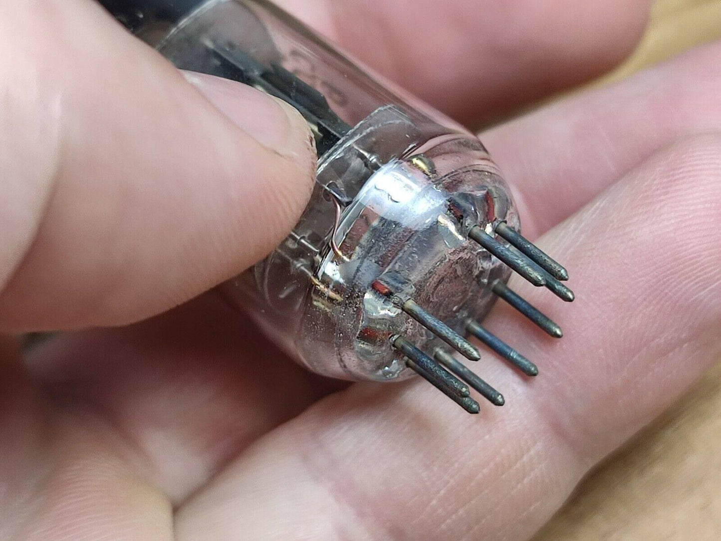 4er-Set 6N6P-Röhren mit Goldgitter, neu, NOS, 70er-Jahre, 1974 (ecc99 e182cc 5687 7044 7119)