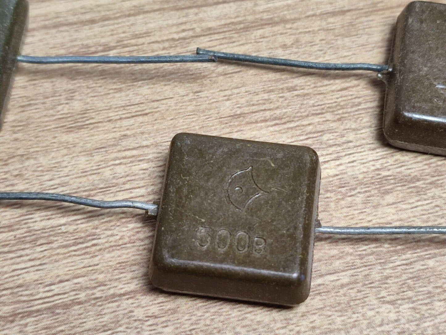 4300 pF 500 V 5% LOT OF 10 Pcs. RUSSIAN SILVER-MICA CAPACITORS KSO-1G КСО-1Г
