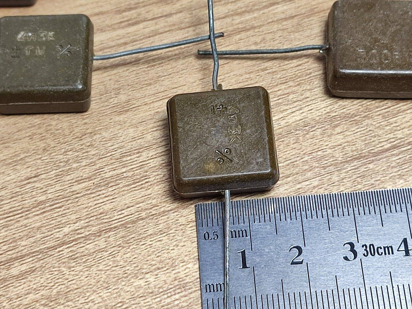 4300 pF 500 V 5% LOT OF 10 Pcs. RUSSIAN SILVER-MICA CAPACITORS KSO-1G КСО-1Г