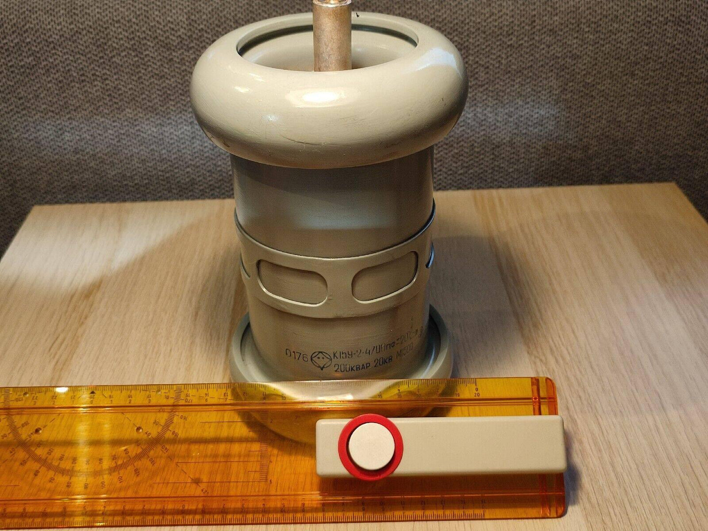 4700 pF 0.0047 uF 20 kV 200 kVAr RUSSIAN HIGH VOLTAGE CERAMIC CAPACITOR K15Y-2