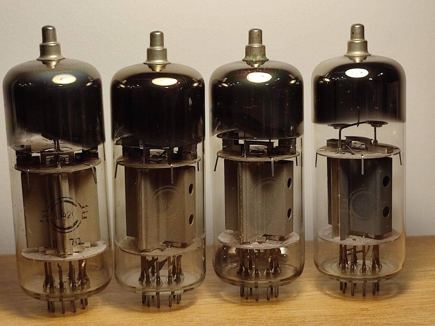 4pcs 6P42S 6П42С VACUUM TETRODE TUBES SVETLANA USED TESTED