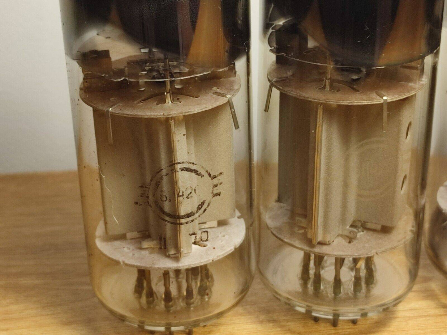 4pcs 6P42S 6П42С VACUUM TETRODE TUBES SVETLANA USED TESTED