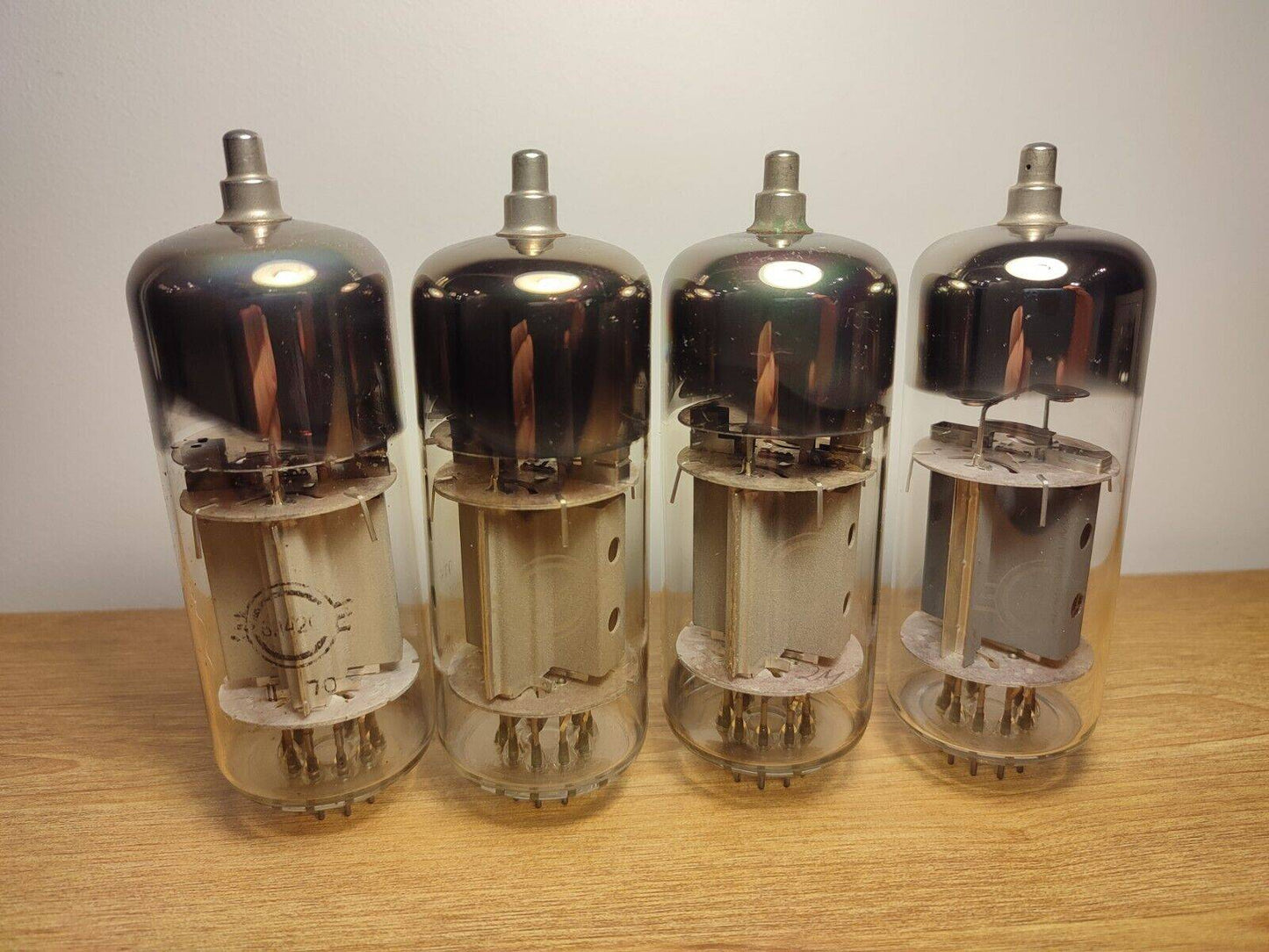 4pcs 6P42S 6П42С VACUUM TETRODE TUBES SVETLANA USED TESTED