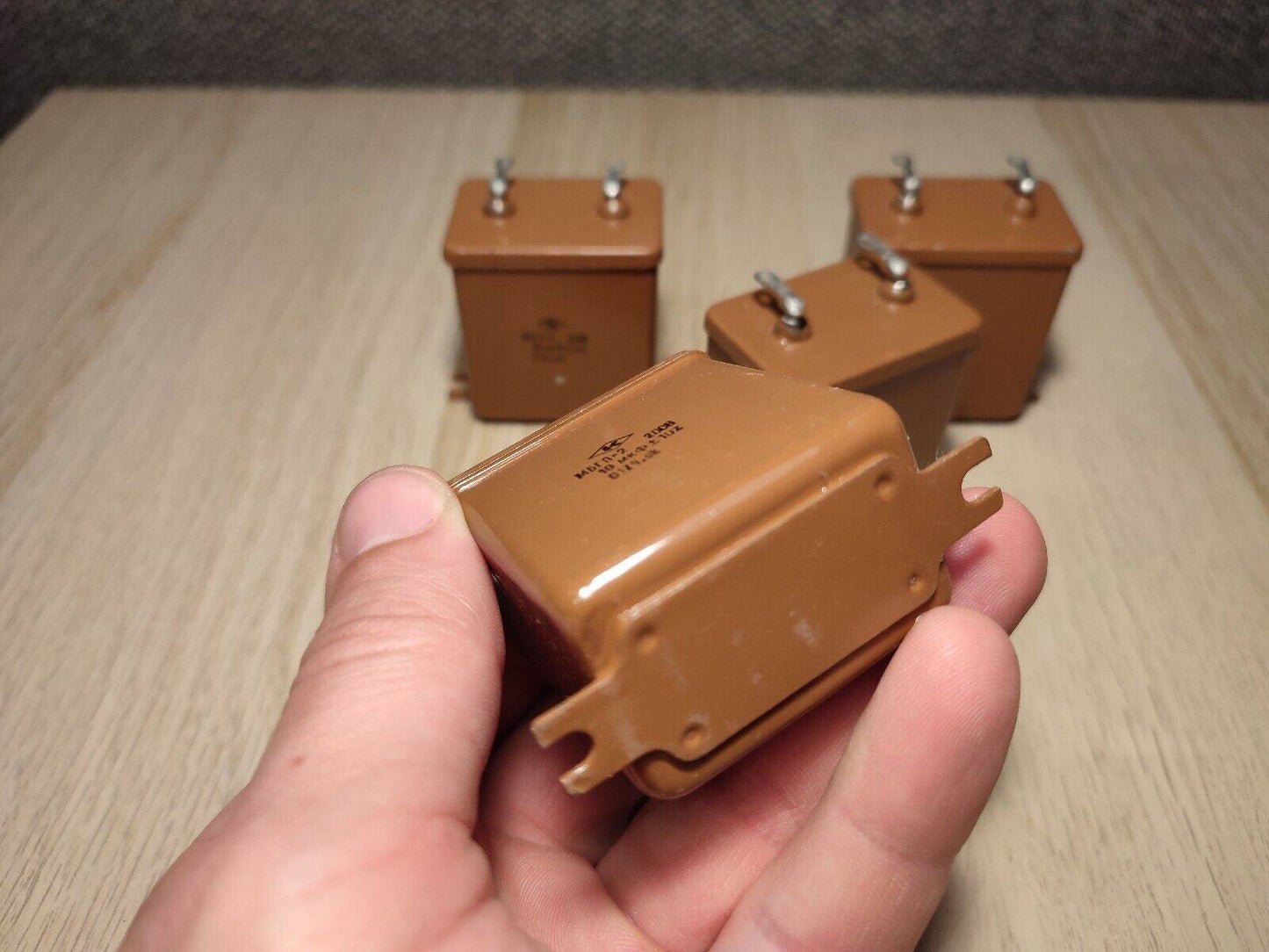 4Pcs MBGP-2 /МБГП–2 10uF 10% 200V RUSSIAN PAPER CAPACITORS LOT