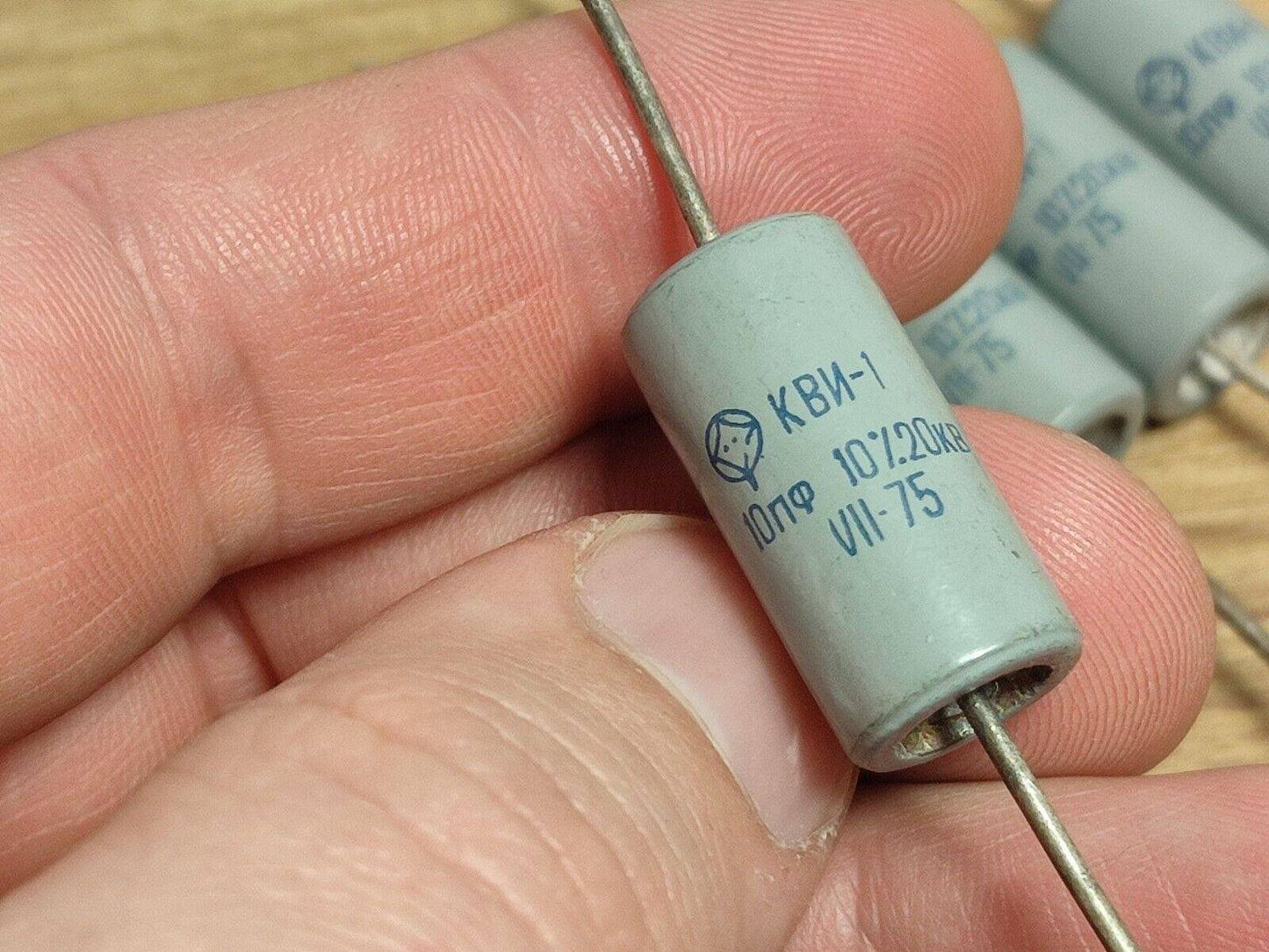 5 pcs 10pF 20kV ±10% Ceramic High Voltage Impulse Capacitors KVI-1 / КВИ-1