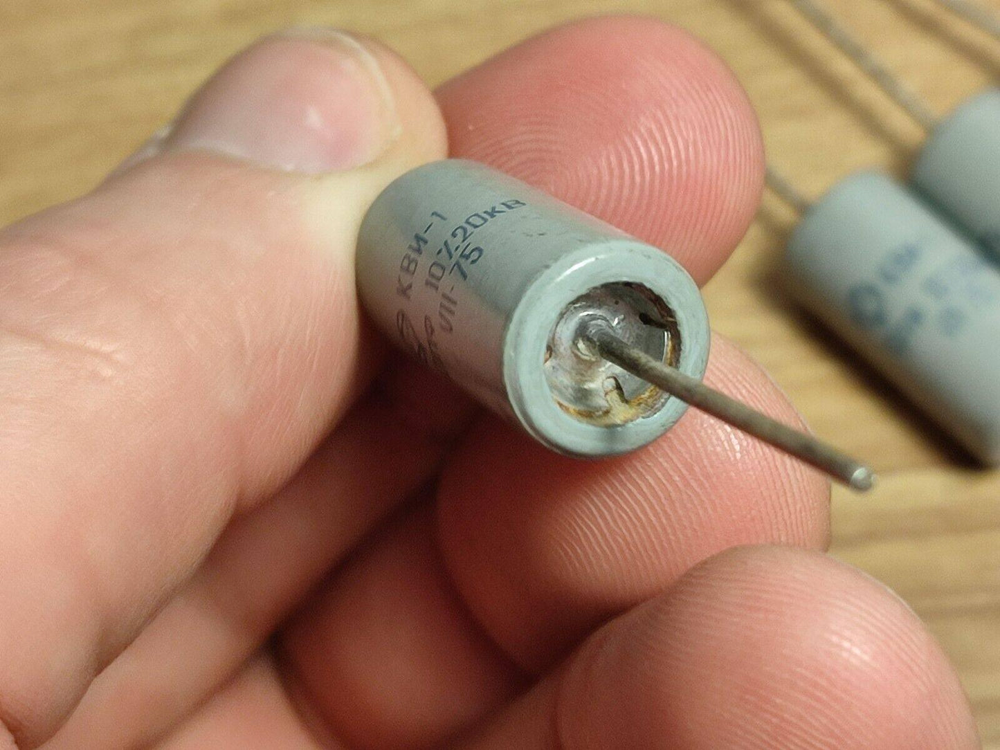 5 pcs 10pF 20kV ±10% Ceramic High Voltage Impulse Capacitors KVI-1 / КВИ-1