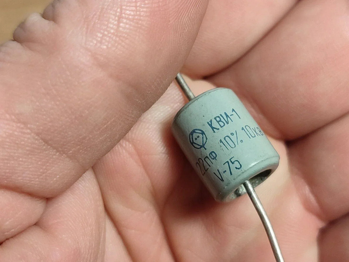 5 pcs 22pF 10kV ±10% Ceramic High Voltage Impulse Capacitors KVI-1 / КВИ-1