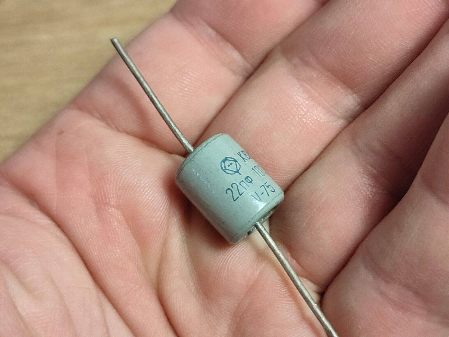 5 pcs 22pF 10kV ±10% Ceramic High Voltage Impulse Capacitors KVI-1 / КВИ-1