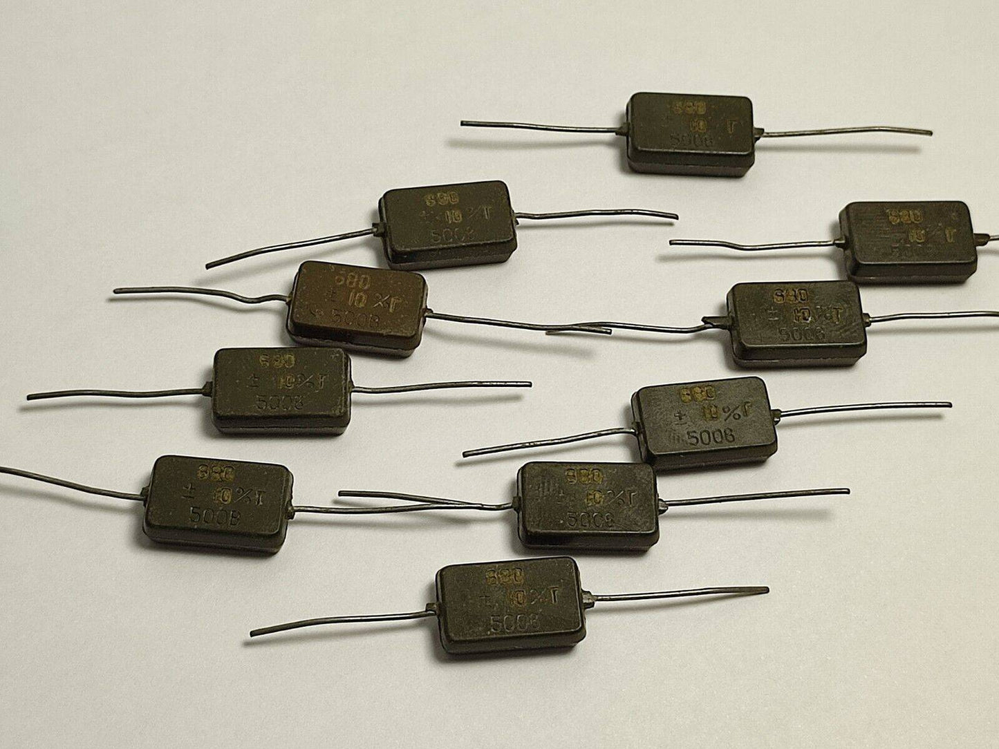 680 pF 500 V 10% LOT OF 10 Pcs. RUSSIAN SILVER-MICA CAPACITORS KSO-10G КСО-10Г