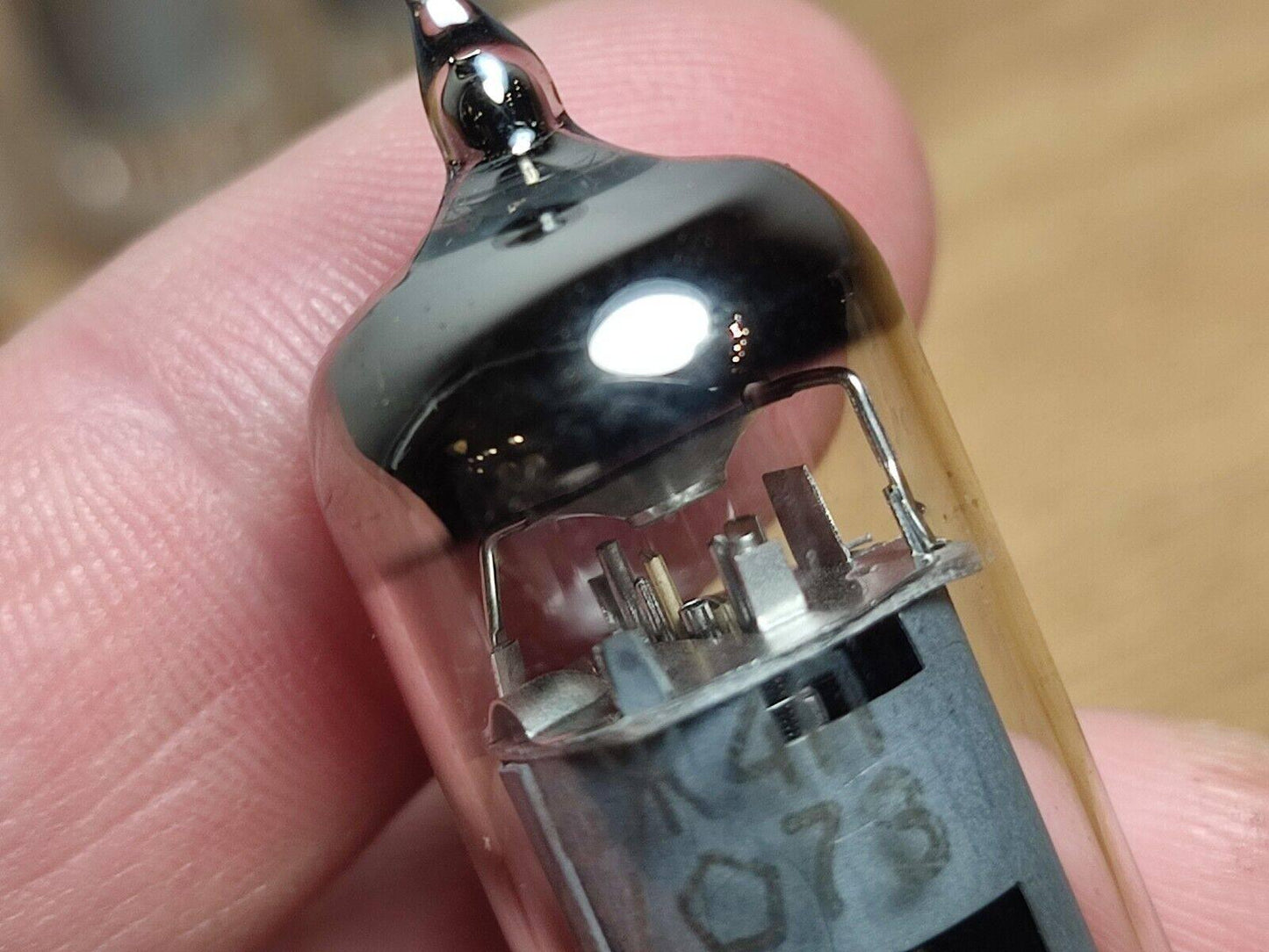 6J4P / EF94 / 6AU6 RUSSISCHE HF-PENTODENRÖHRE RHOMBUS/OTK/GOLDGITTER NEU MENGE-4 1973