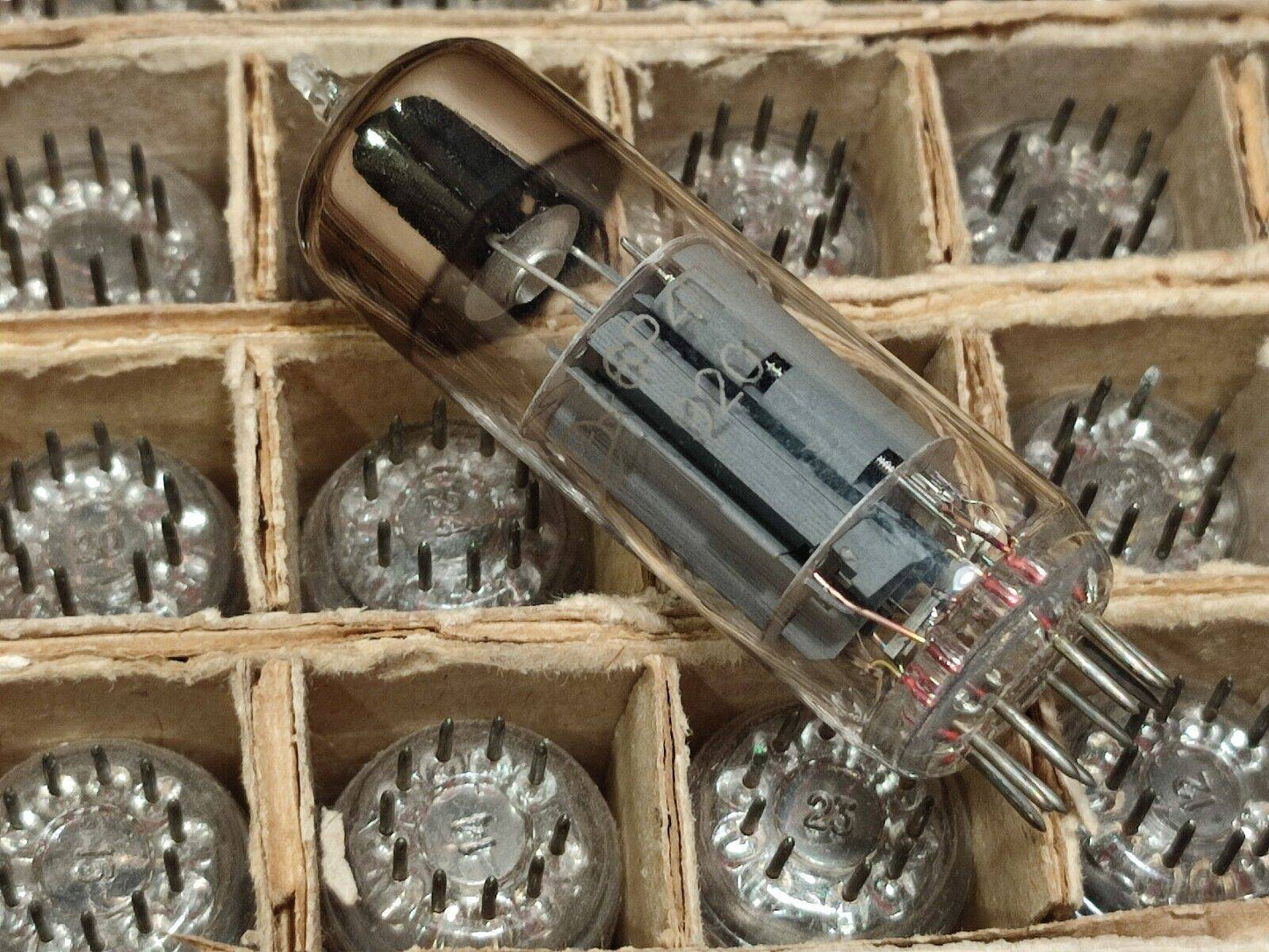 76 pcs 6R4P (6Р4П) Soviet Tubes / Sputnik / NOS NEW / Open Box / NOT USED