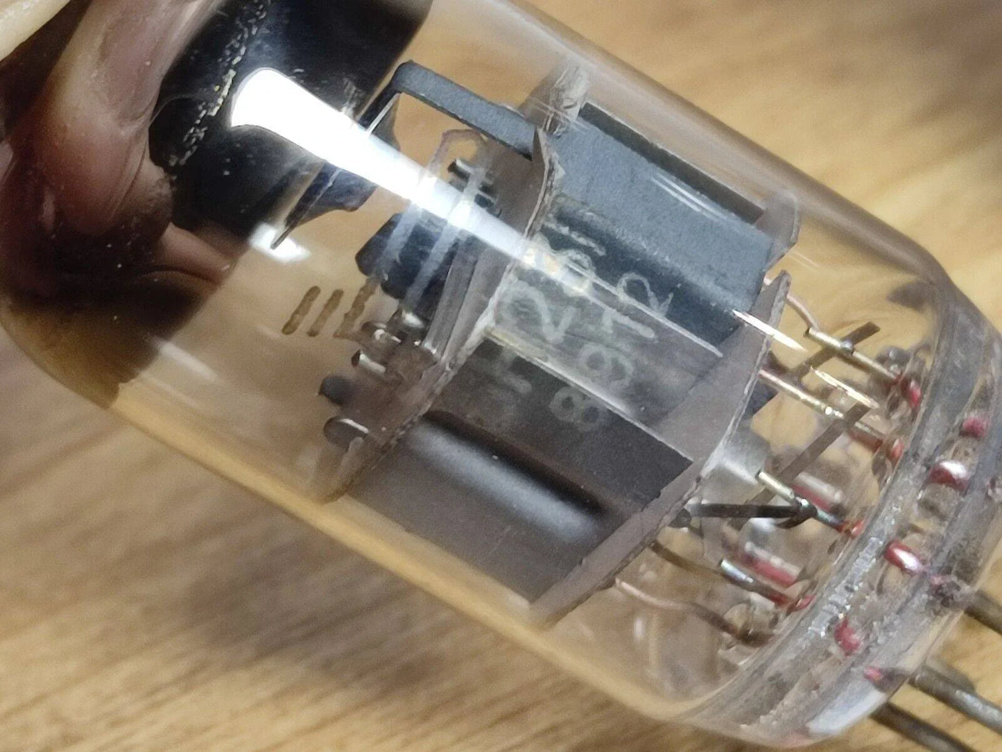 EU-Lager! 4x 6N23P / 6DJ8 / ECC88 / 6Н23П Gleiches Datum 1980er Voskhod-Röhren NEU NOS