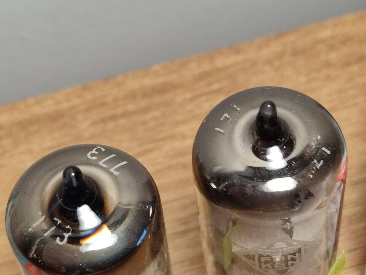 Pair ECC81 TELEFUNKEN ( 12AT7 6201 E81CC ) 30° Degree O-Getter NOS / NEW tubes