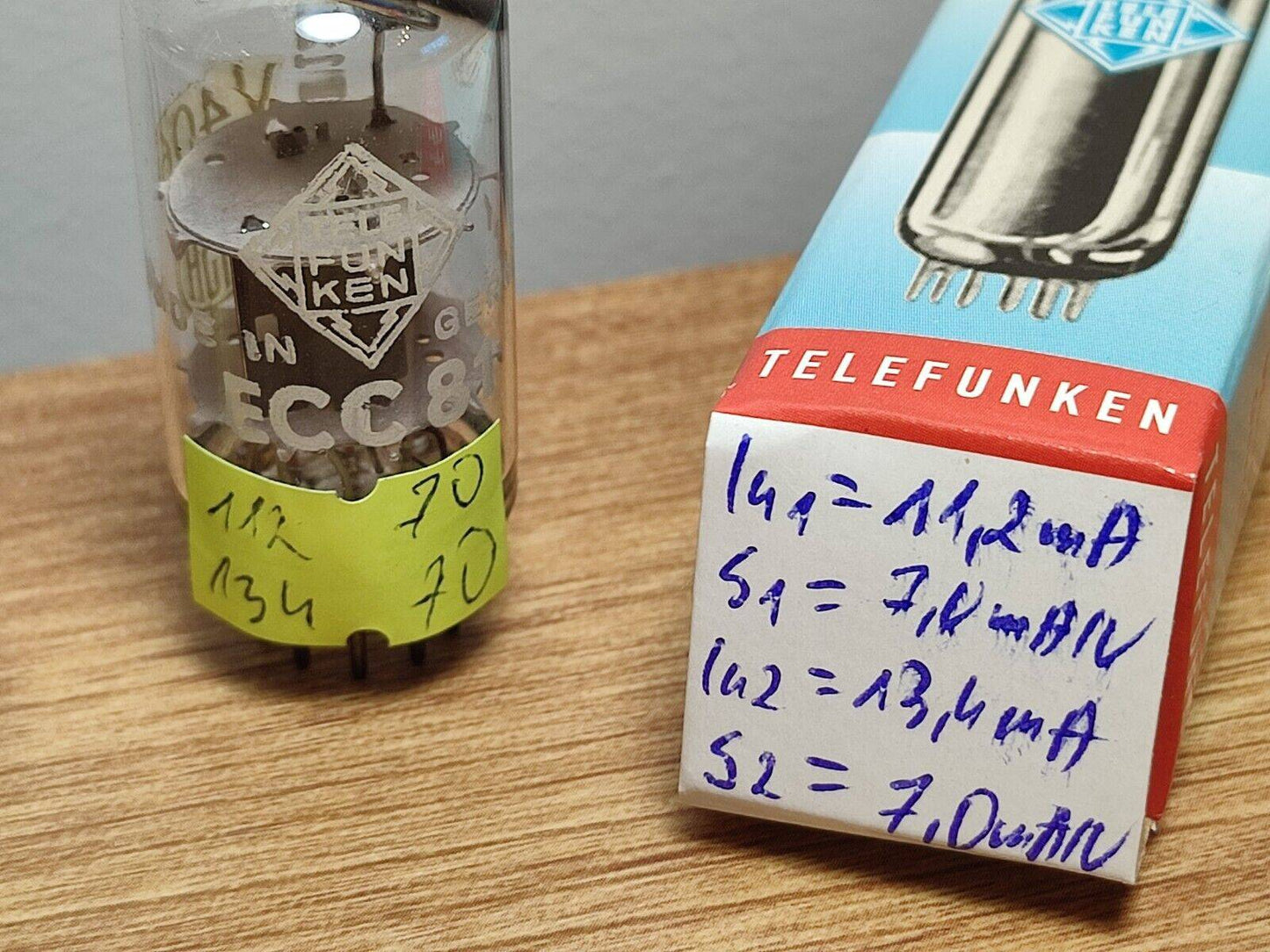 Pair ECC81 TELEFUNKEN ( 12AT7 6201 E81CC ) 30° Degree O-Getter NOS / NEW tubes