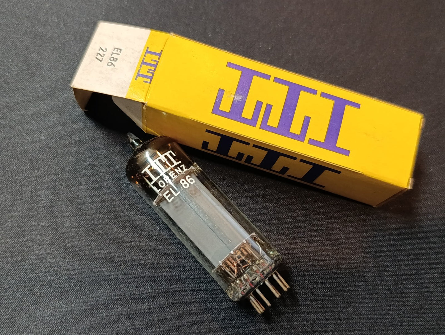 Lorenz ITT EL86 EL 86 6CW5 Vacuum Amp Pentode NOS NIB (1Pcs.)