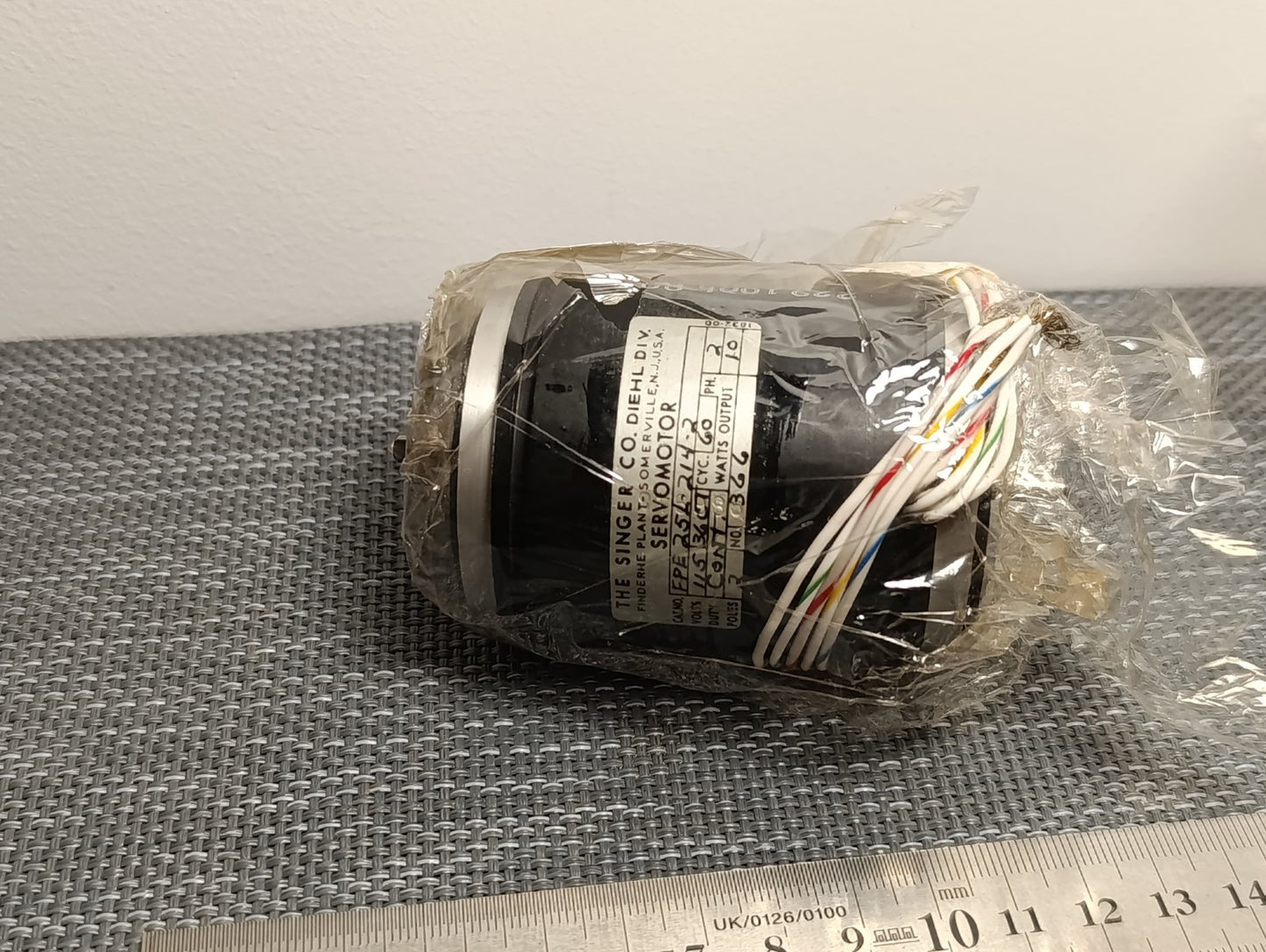 DIEHL SERVOMOTOR FPE25L-214-2 NEW NOS never used part 115v