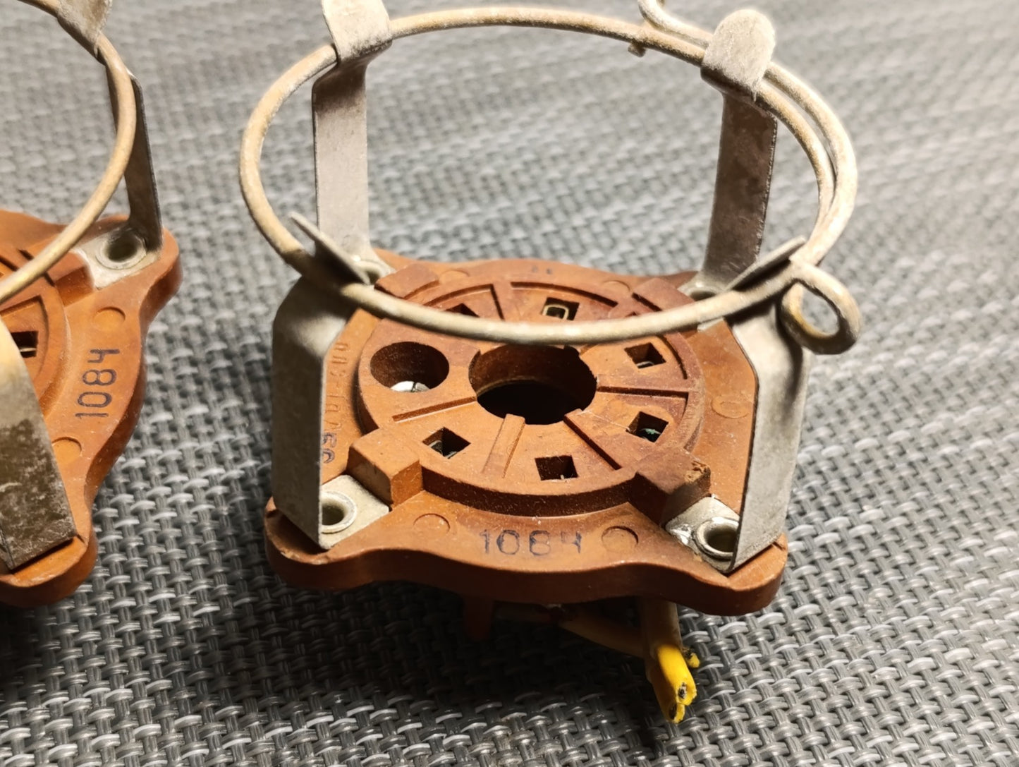 2pcs. PPL3-1PD ПЛ3-1ПД SOCKET  TUBE 6S33S  GU-32 GI-30 GU-29 6S41S GMI-6 USED