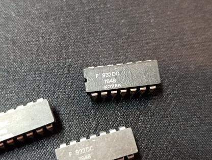 (3 pcs). F 932DC Fairchild (F932DC) IC Ceramic Dip microprocessor DIP New NOS