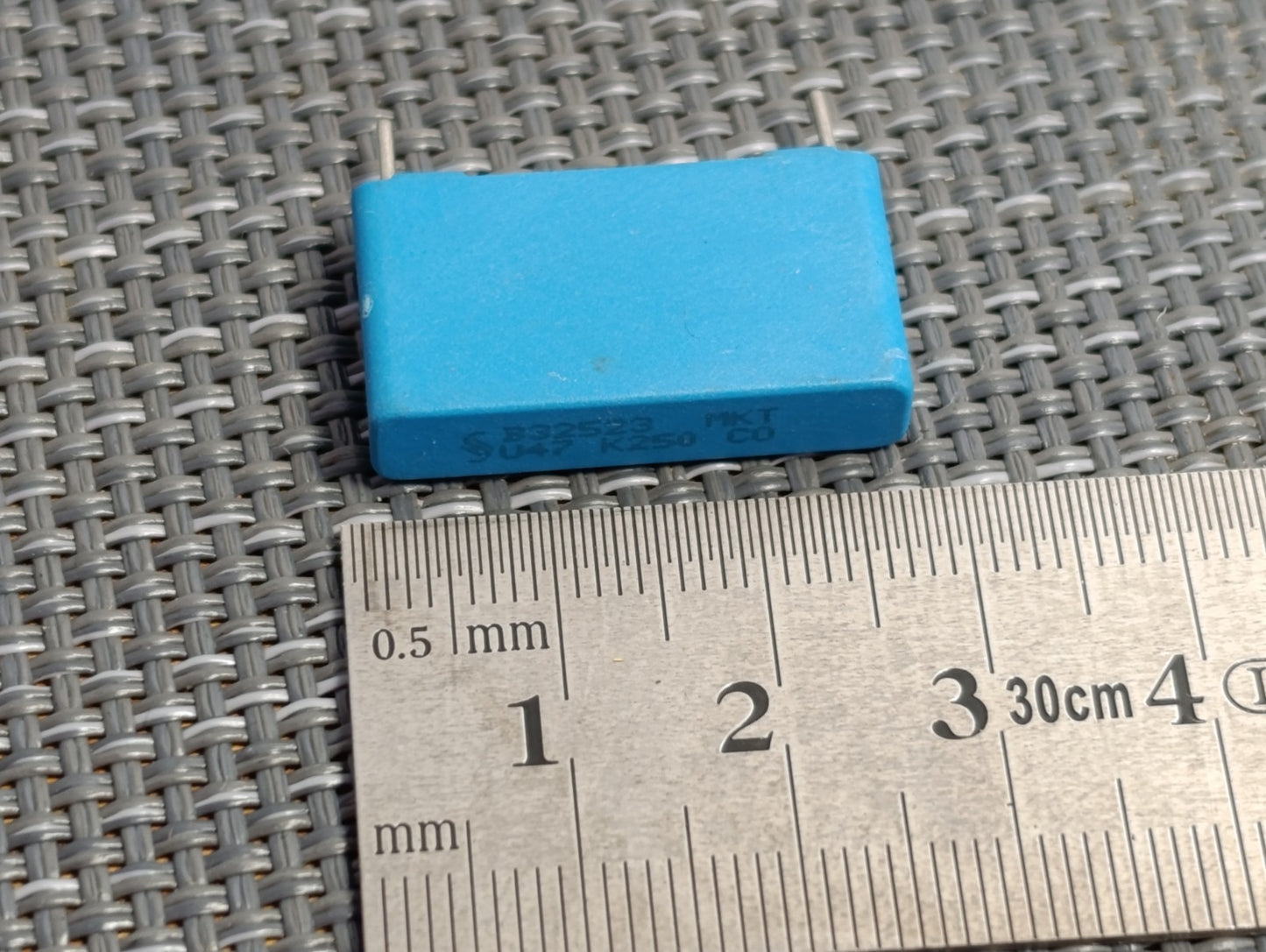 Siemens B32523-N3474-K Capacitors, 0.47uF, 250V (2pcs.)  NOS NEW