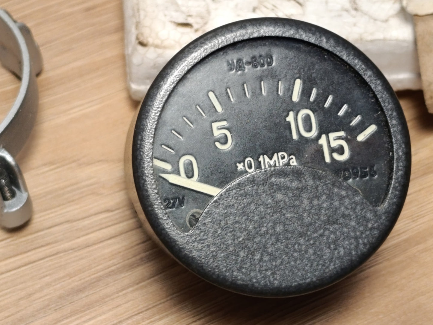 Pressure gauge UD-800 with sensor with box for aviation soviet