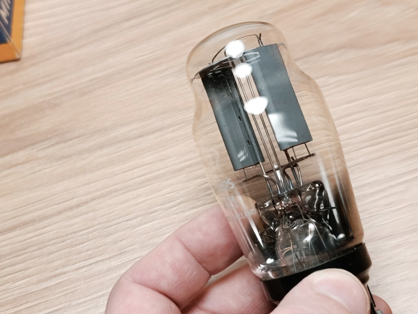 MINIWATT AZ1 FULL-WAVE VACUUM RECTIFIER TUBE NOS = 140NG TAZ1 WE54 RAZ1 VG