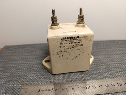 Hunts 5000 pF 3 kv Molded Mica Capacitor (Pull) USED