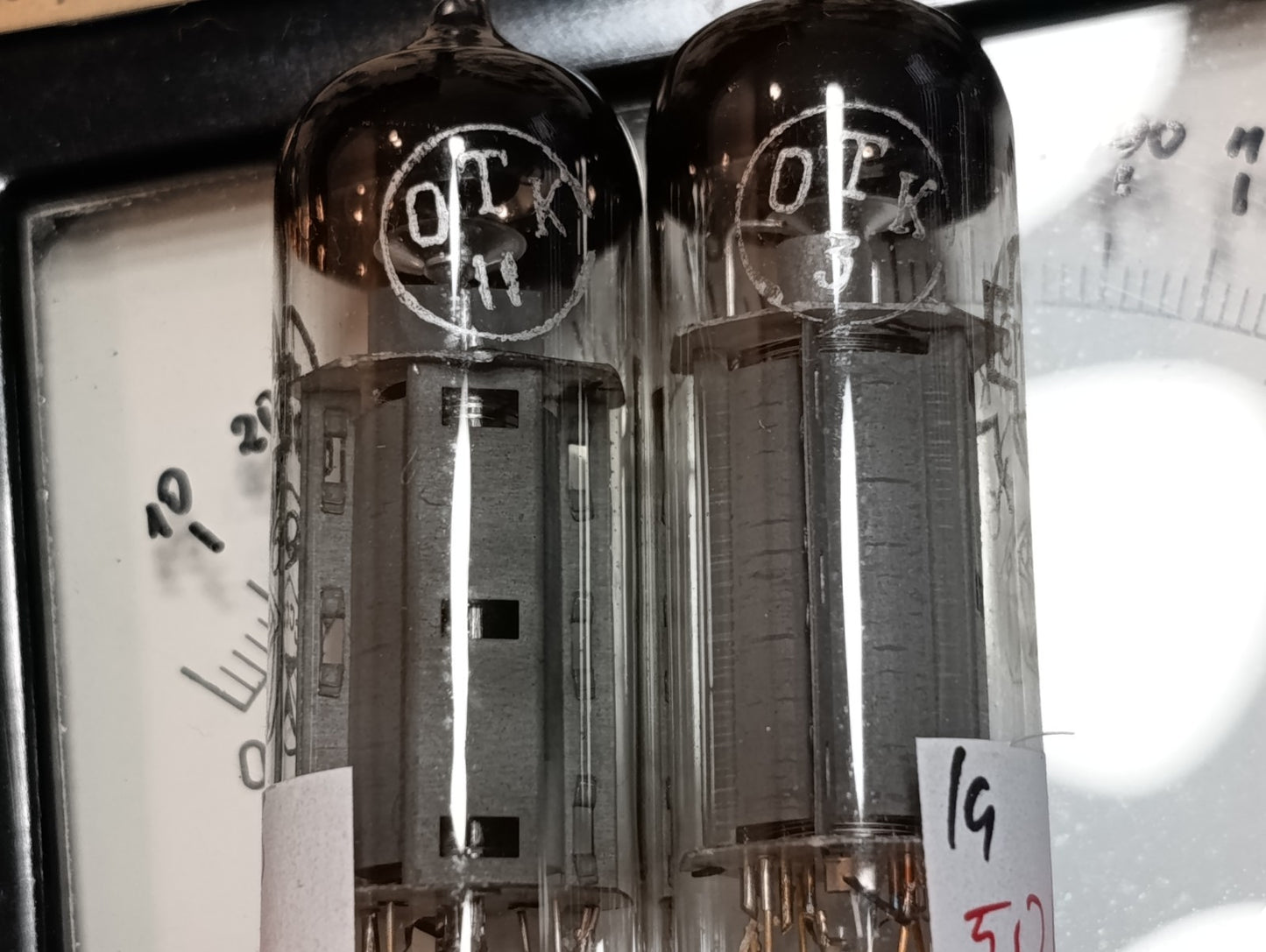 2pcs New 6P14P-K Matched Pair Gold Grid tube EL84 6BQ5 7189 NOS 1969 year