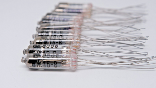 8 x NEW 6J1B-V / 6Ж1Б-В high-frequency pentode MILITARY TUBES EU