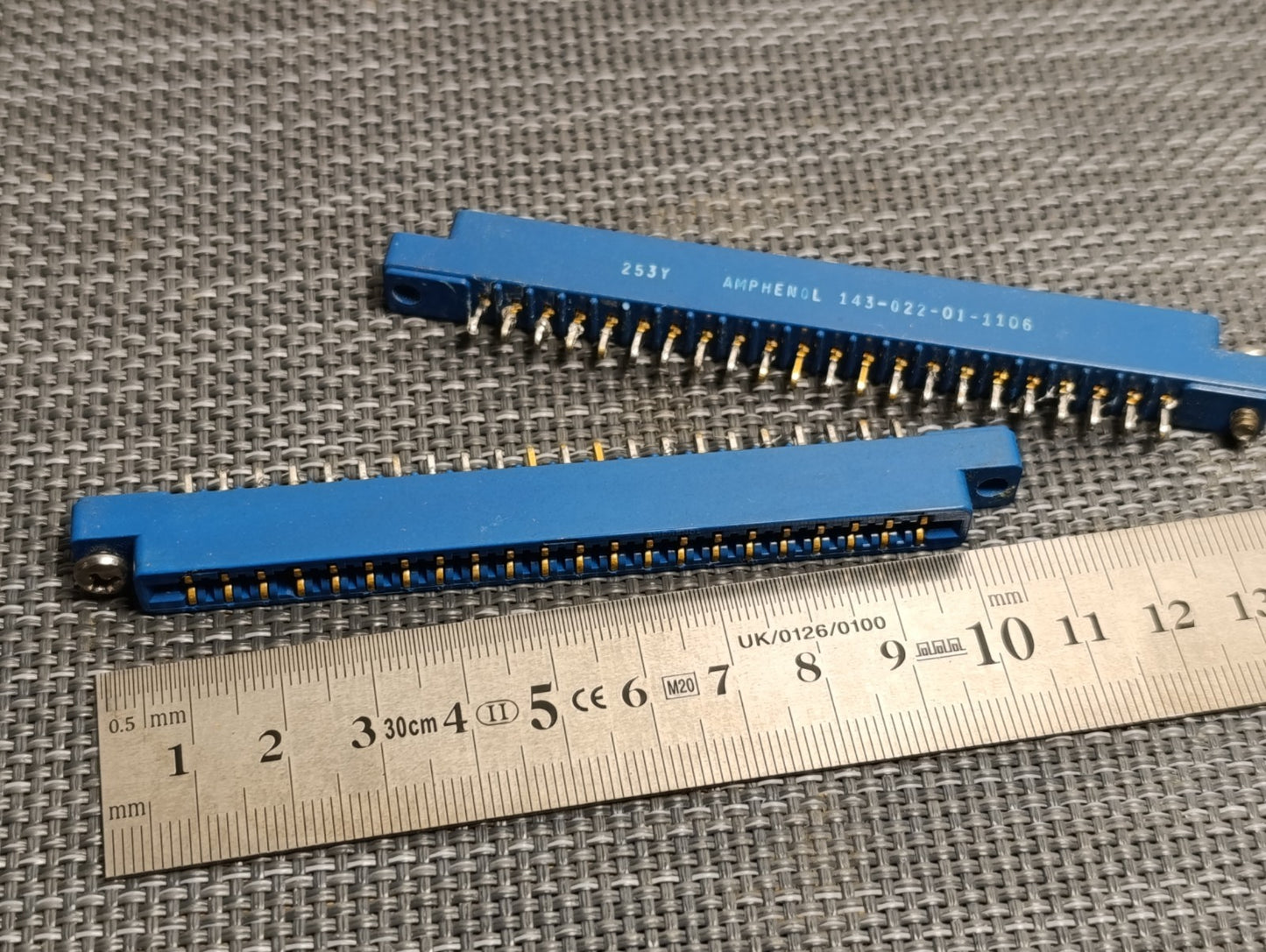 AMPHENOL 143-022-01 7923 POSITION CARD EDGE CONNECTOR Lot Of 2pcs. USED