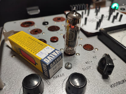 EL84 6BQ5 Mullard - NOS NIB Blackburn branded Valvo Radio Tube