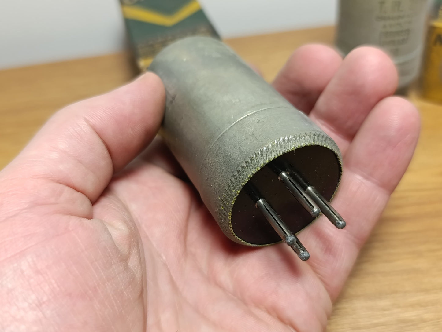 2pcs. TM2 T.M.2 MAZDA SIMILAR to RE084 K TELEFUNKEN TRIODE TUBE VALVE RÖHRE NOS