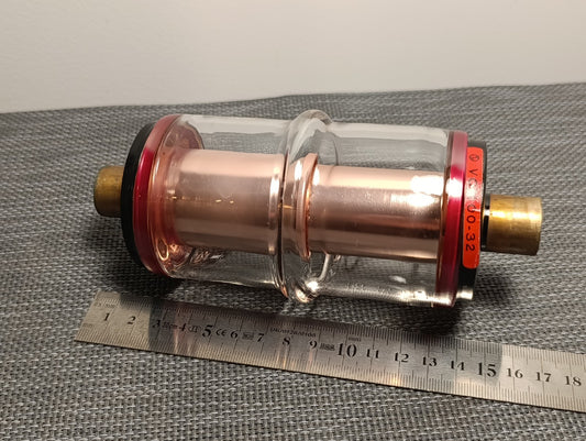 100 pf, 32 KV Peak, Dolinko & Wilkens VC100-32 Fixed Vacuum Capacitor USED