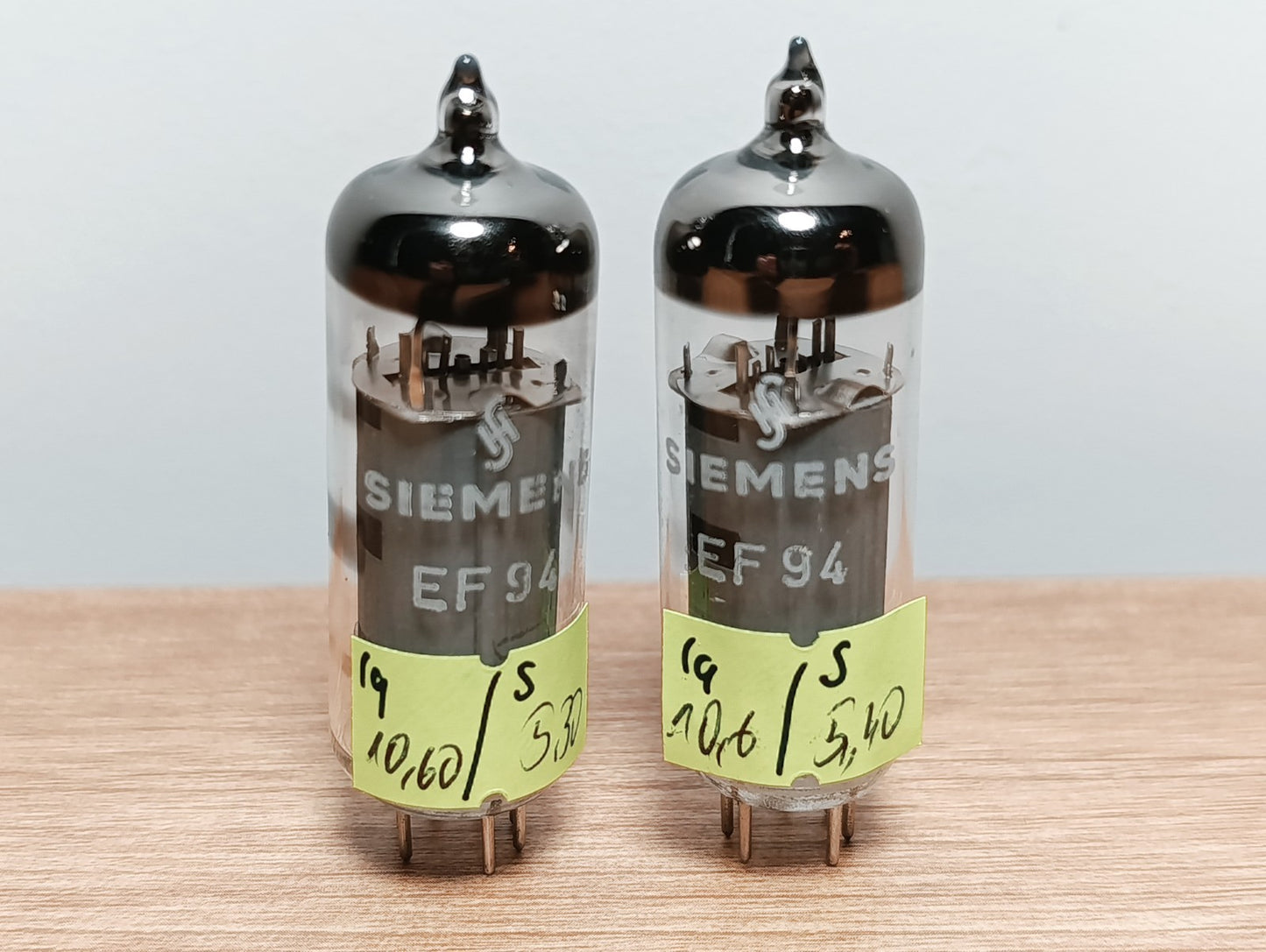 Tested MATCHED Pair (2pc LOT)  6AU6 EF94 SIEMENS tubes USED AS NOS SAME DATE