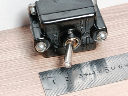 (1Pcs LOT) 2PP-250 Sealed Aviation Switch fro alternating current Luminating