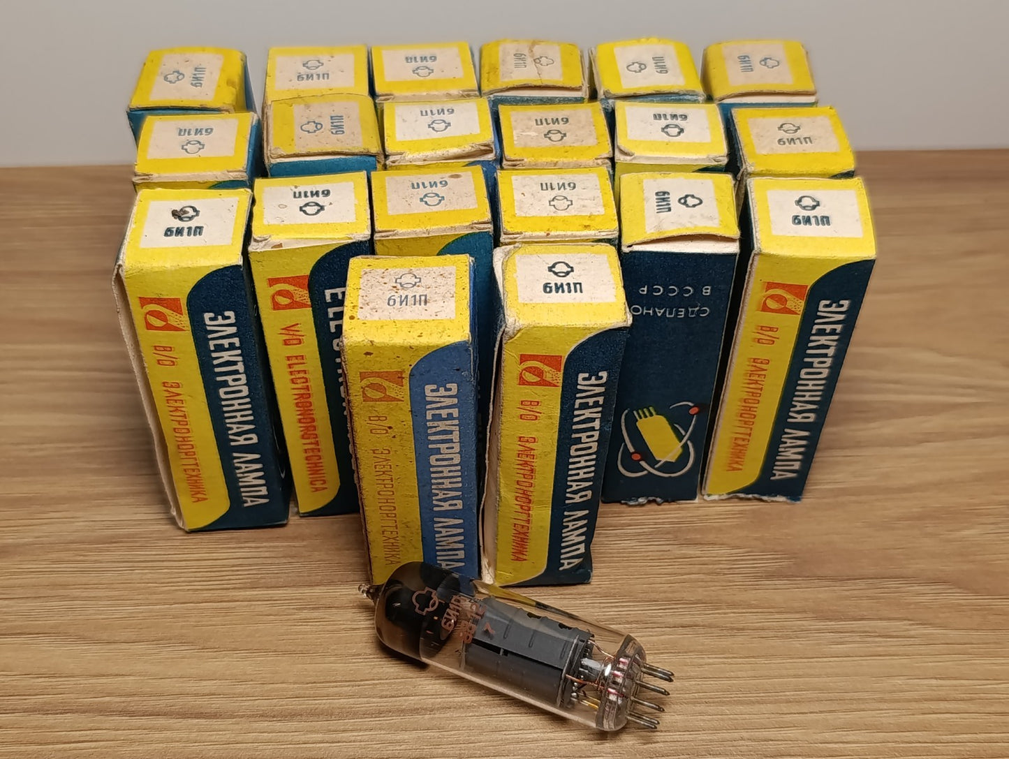 4pcs. 6I1P 6И1П TRIODE HEPTODE TUBES = ECH81 6AJ8 NOS Soviet NEW NOS 70-80's