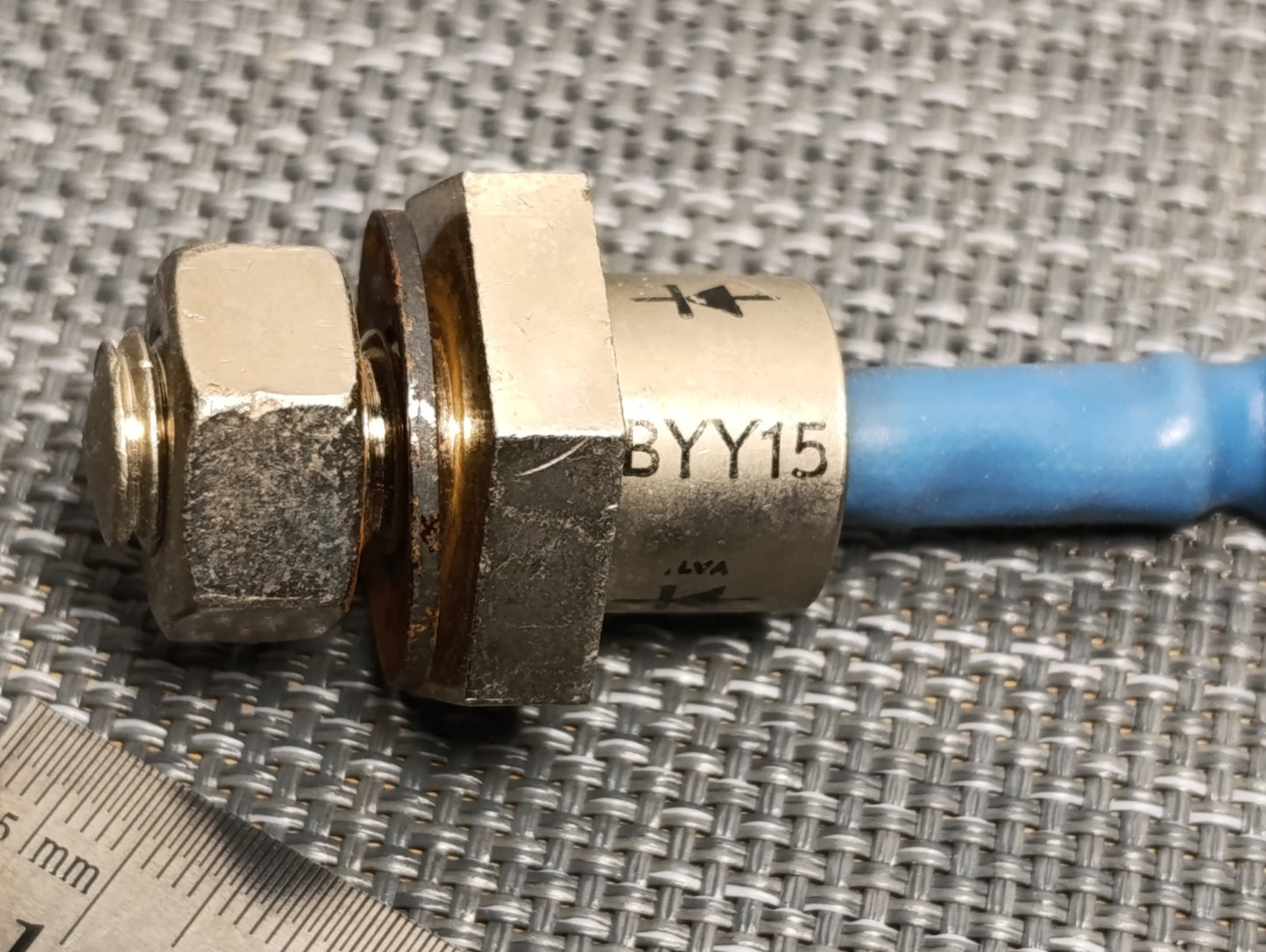 1 PCS. BYY15 400V 40A stud rectifier diode Mullard vintage USED