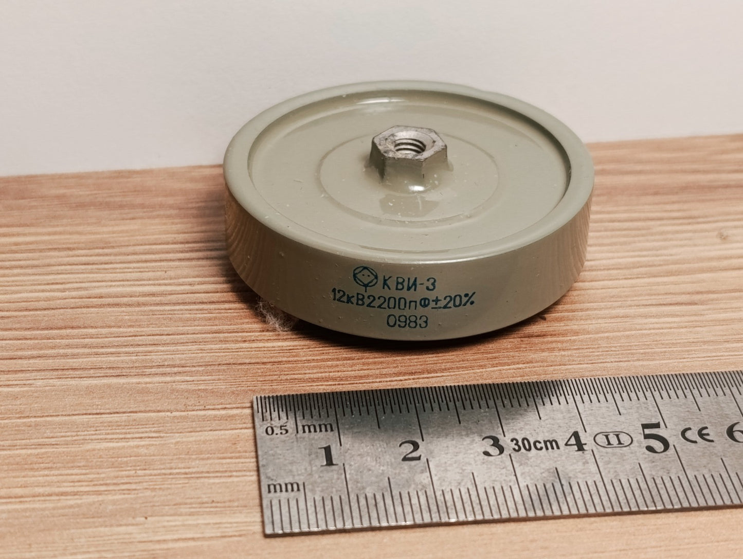 1 pcs. 2200pF 12kV ±20% Ceramic High Voltage Impulse Capacitors KVI-3 / КВИ-3